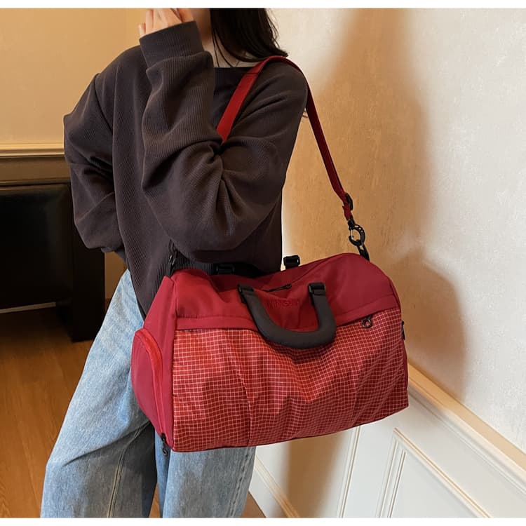 Large Capacity Sports Fitness Bag