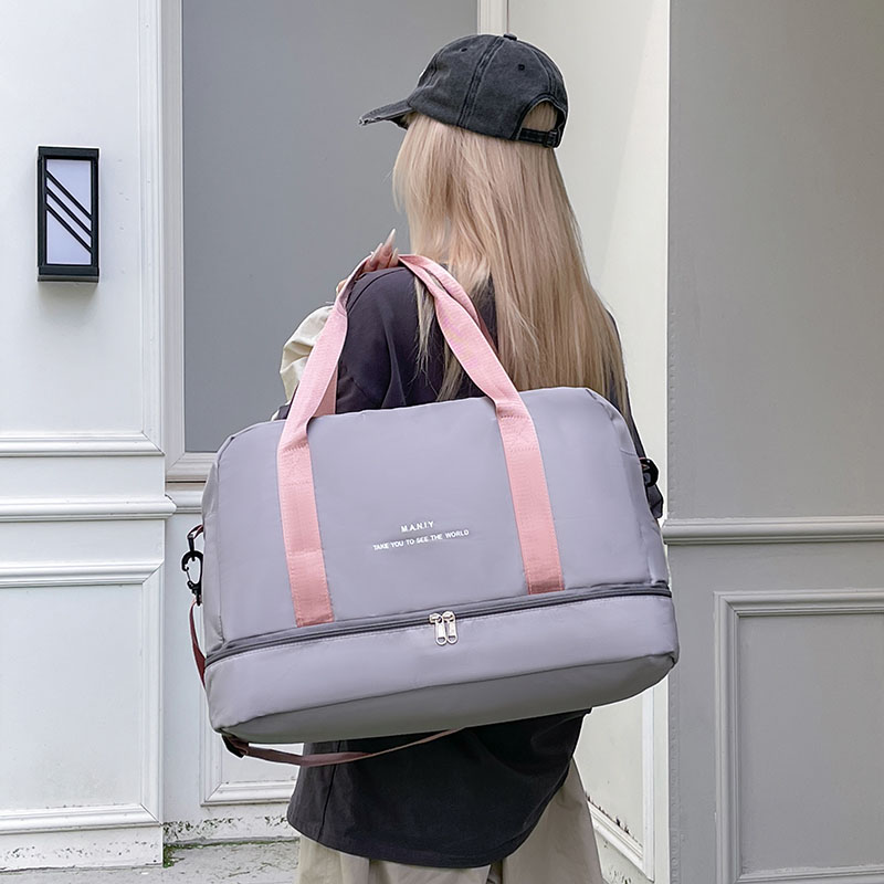 Large-Capacity Multi-Functional Travel Bag